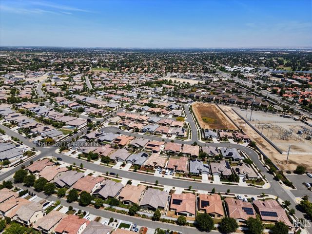 11614 Hollybrook Lane, Bakersfield, CA 93311