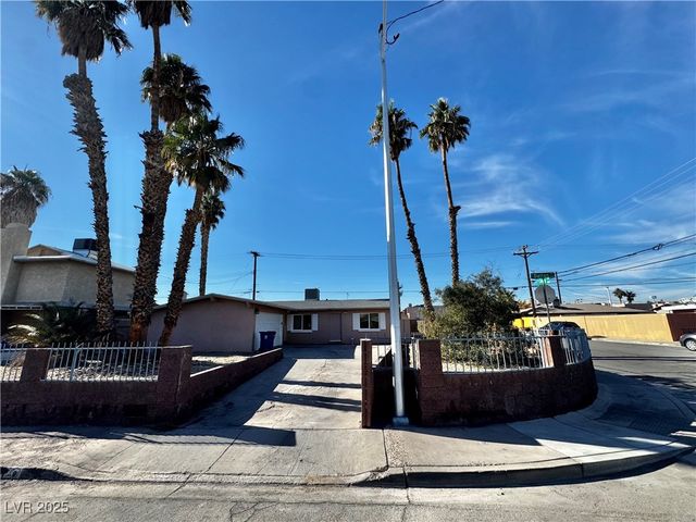 5111 Dalton Drive, Las Vegas, NV 89119