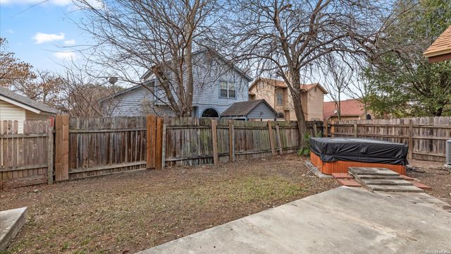 9847 Spring Harvest, San Antonio, TX 78254