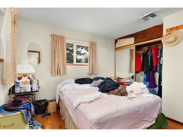 1862 Nw OERDING Ave, Roseburg, OR 97471