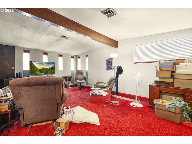 1862 Nw OERDING Ave, Roseburg, OR 97471