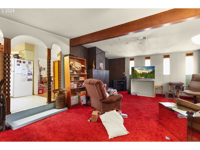 1862 Nw OERDING Ave, Roseburg, OR 97471