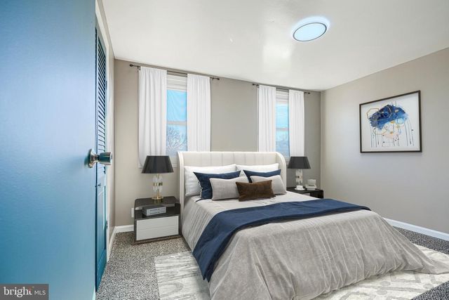 800 SECKEL CT, Baltimore, MD 21227