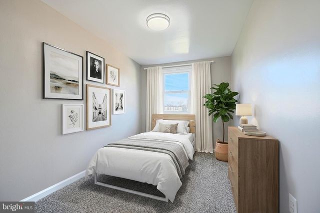 800 SECKEL CT, Baltimore, MD 21227