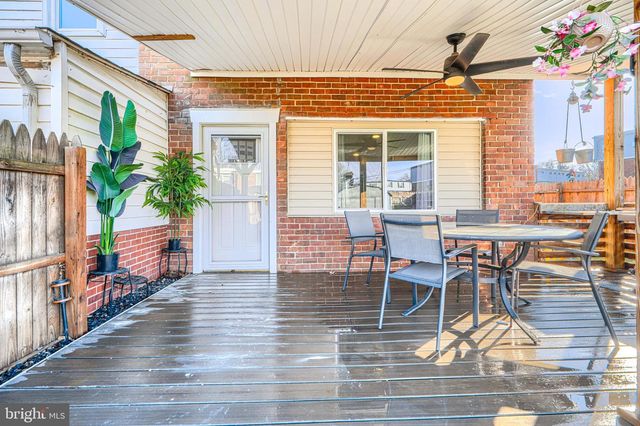 800 SECKEL CT, Baltimore, MD 21227