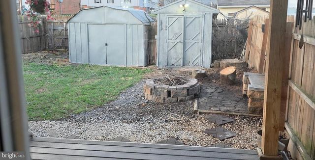 800 SECKEL CT, Baltimore, MD 21227