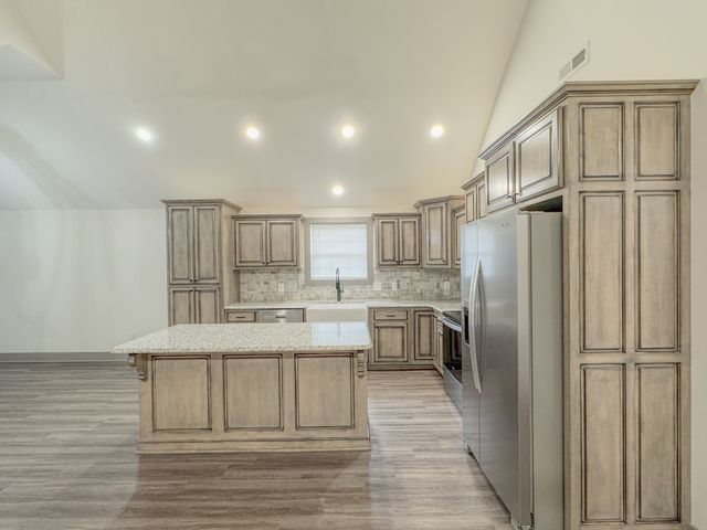 122 Mazie Dr, Lafayette, TN 37083