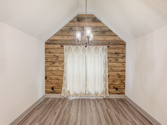 122 Mazie Dr, Lafayette, TN 37083