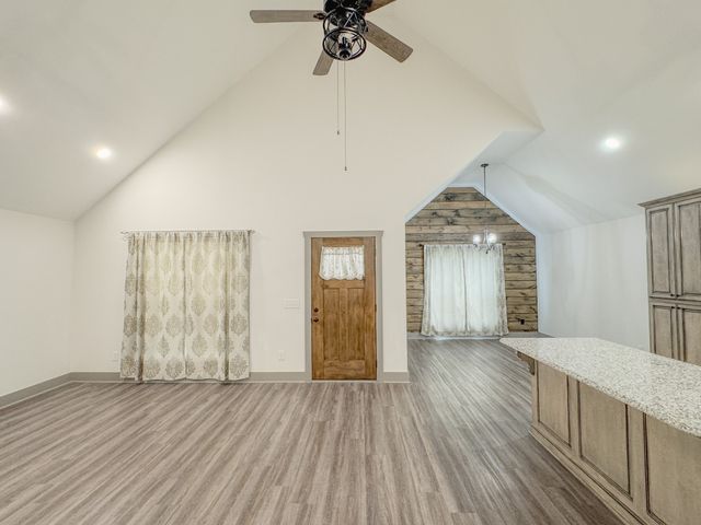 122 Mazie Dr, Lafayette, TN 37083