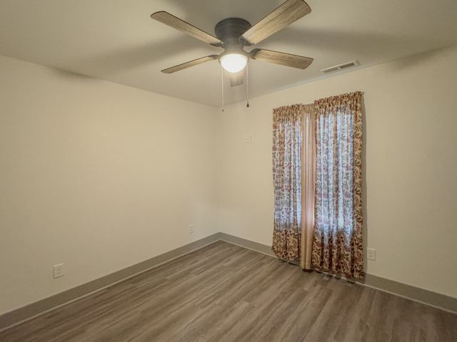 122 Mazie Dr, Lafayette, TN 37083