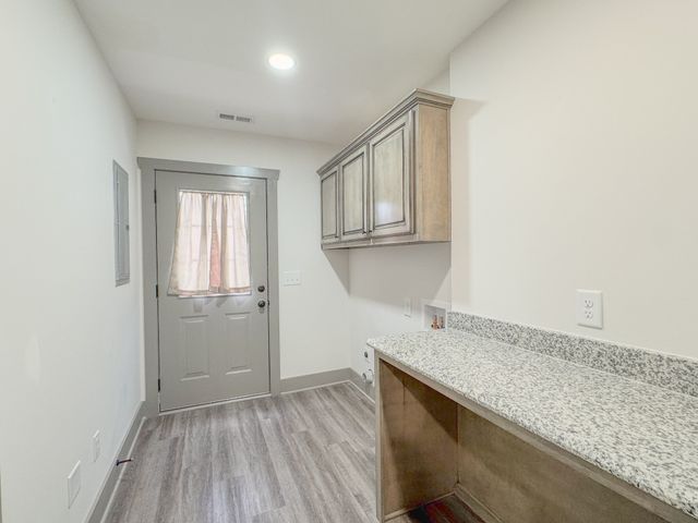 122 Mazie Dr, Lafayette, TN 37083