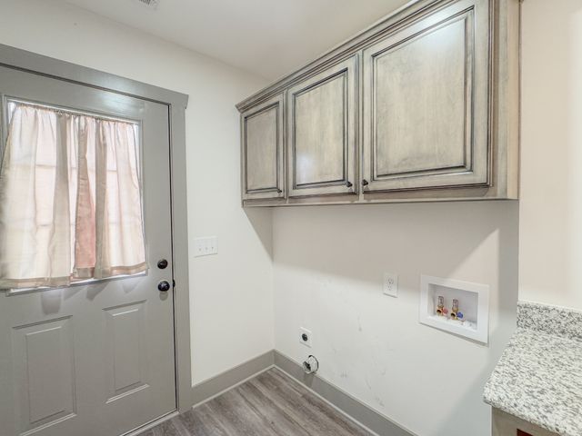 122 Mazie Dr, Lafayette, TN 37083