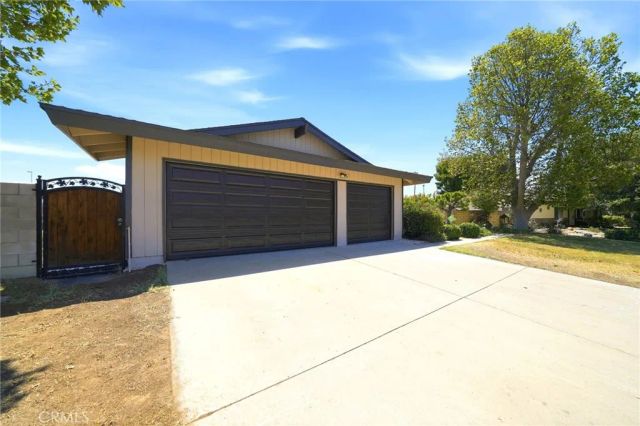 3073 Joshua Tree, Riverside, CA 92503