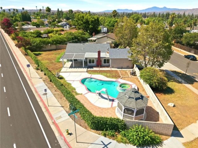3073 Joshua Tree, Riverside, CA 92503