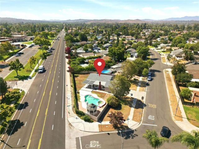 3073 Joshua Tree, Riverside, CA 92503