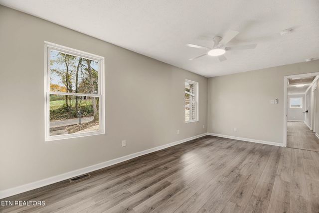 1407 Peltier Rd, Knoxville, TN 37912