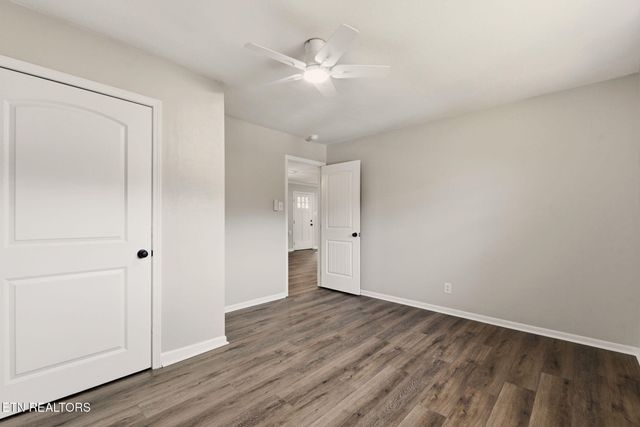 1407 Peltier Rd, Knoxville, TN 37912