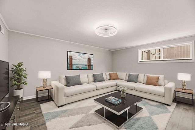 1407 Peltier Rd, Knoxville, TN 37912