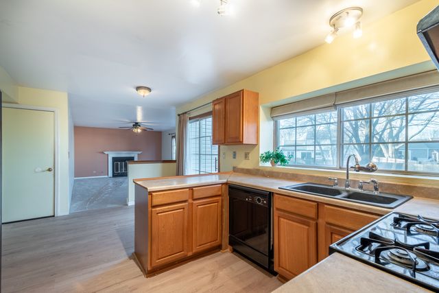 3140 Medford Court, Aurora, IL 60504