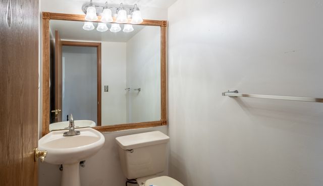 3140 Medford Court, Aurora, IL 60504