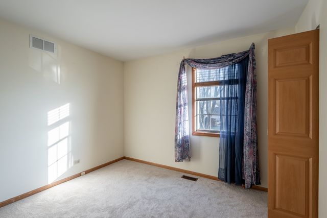 3140 Medford Court, Aurora, IL 60504