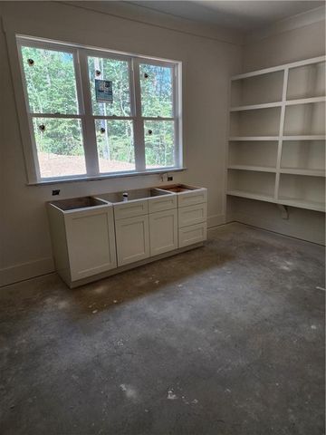 5061 Pointer Ridge, Flowery Branch, GA 30542