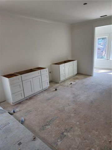 5061 Pointer Ridge, Flowery Branch, GA 30542