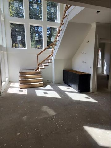 5061 Pointer Ridge, Flowery Branch, GA 30542