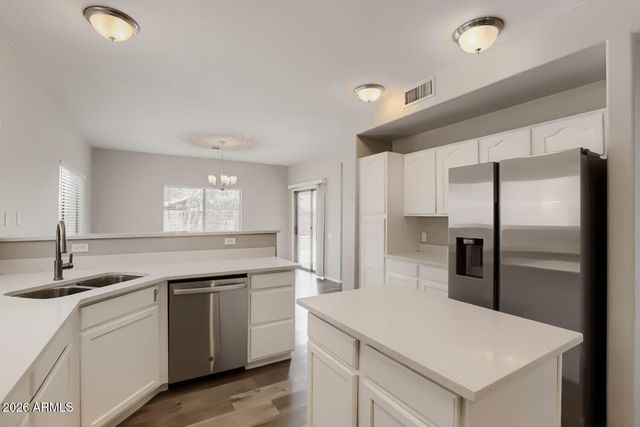 21917 N 70TH Avenue, Glendale, AZ 85310