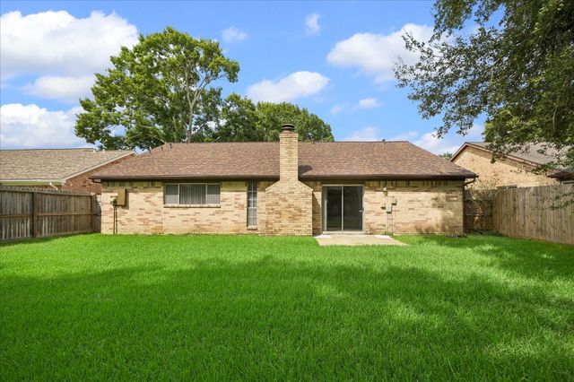 1906 Iron Ridge, Sugar Land, TX 77478