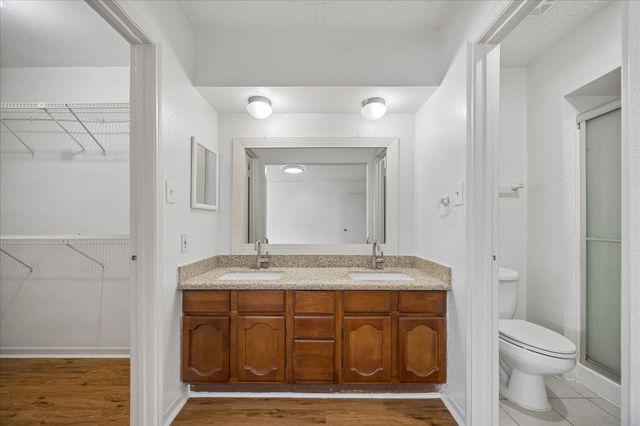 1906 Iron Ridge, Sugar Land, TX 77478