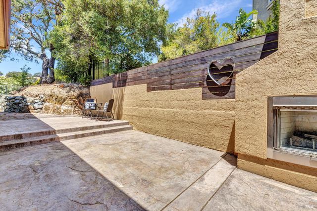 382 Knoll Dr, Fairfield, CA 94534