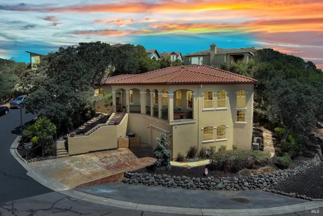 382 Knoll Dr, Fairfield, CA 94534