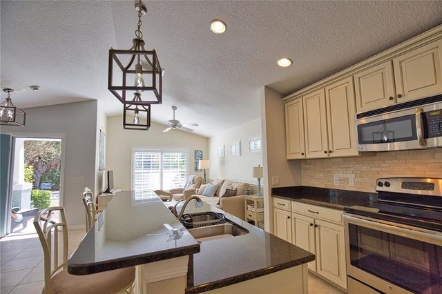 12444 SHIMMERING OAK CIRCLE, Venice, FL 34293