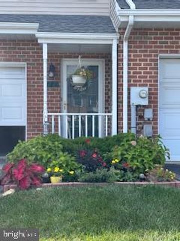 126 COUNTRY RIDGE DR, Red Lion, PA 17356