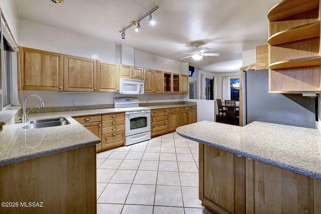3463 N Country Club Vista Circle, Tucson, AZ 85750