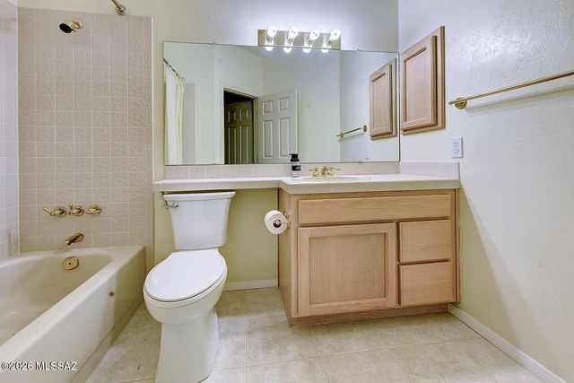 3463 N Country Club Vista Circle, Tucson, AZ 85750