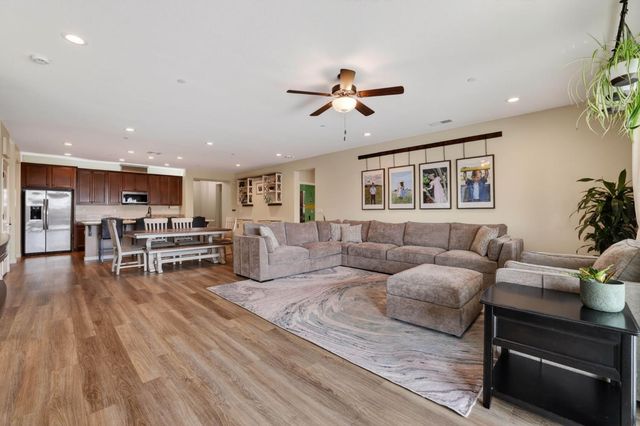1391 Rio Grande Dr, Plumas Lake, CA 95961