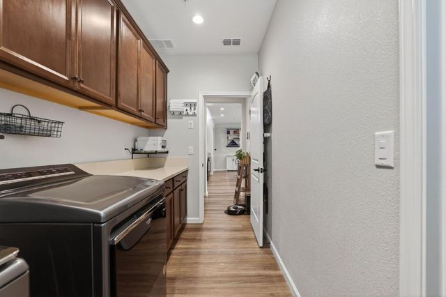 1391 Rio Grande Dr, Plumas Lake, CA 95961