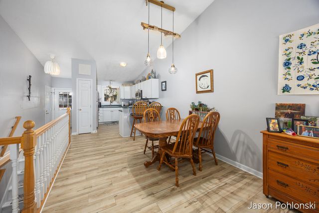 4916 Castle Hill Court Ne, Rockford City, MI 49341