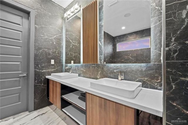 2321 Martha's Lane, Mission, TX 78573