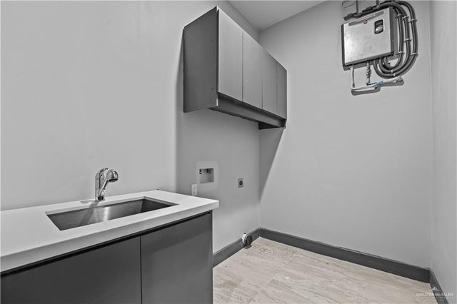 2321 Martha's Lane, Mission, TX 78573