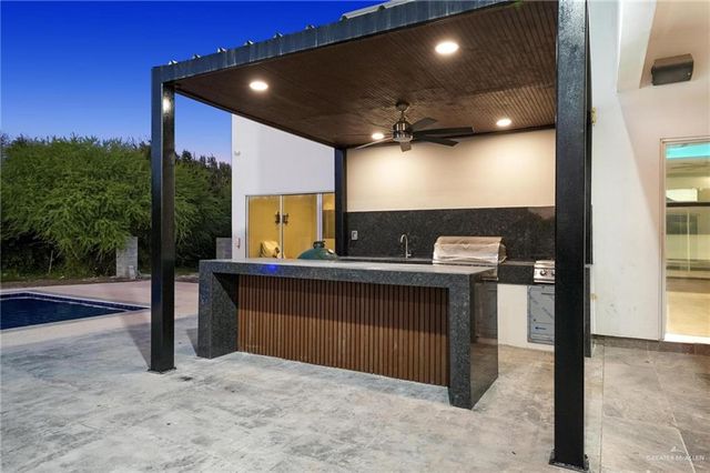 2321 Martha's Lane, Mission, TX 78573