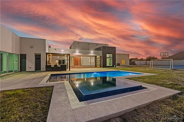 2321 Martha's Lane, Mission, TX 78573