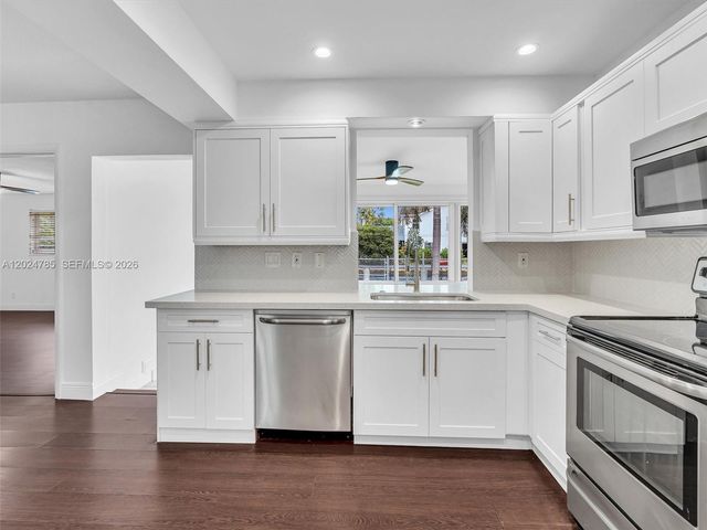 4500 SW 42nd Ter, Dania Beach, FL 33314