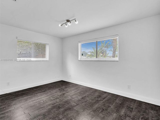 4500 SW 42nd Ter, Dania Beach, FL 33314
