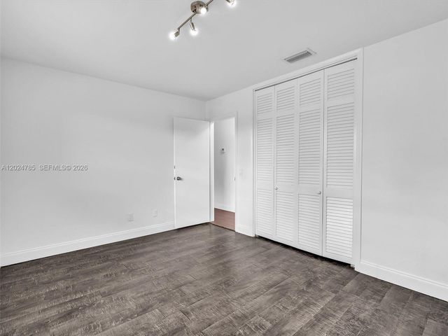4500 SW 42nd Ter, Dania Beach, FL 33314