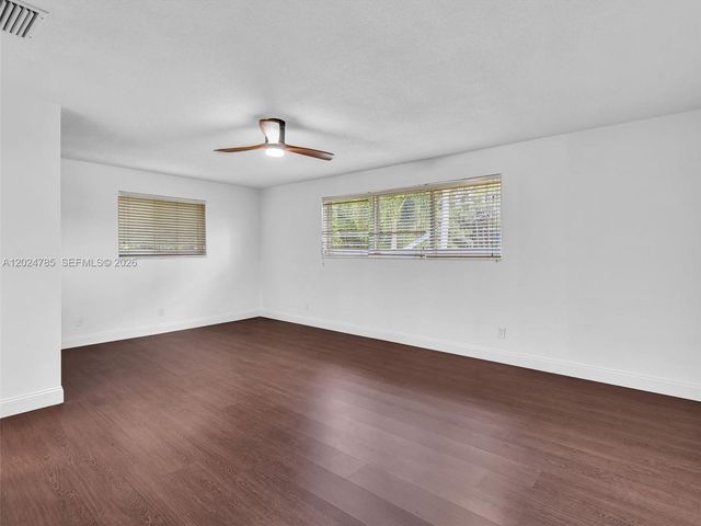 4500 SW 42nd Ter, Dania Beach, FL 33314