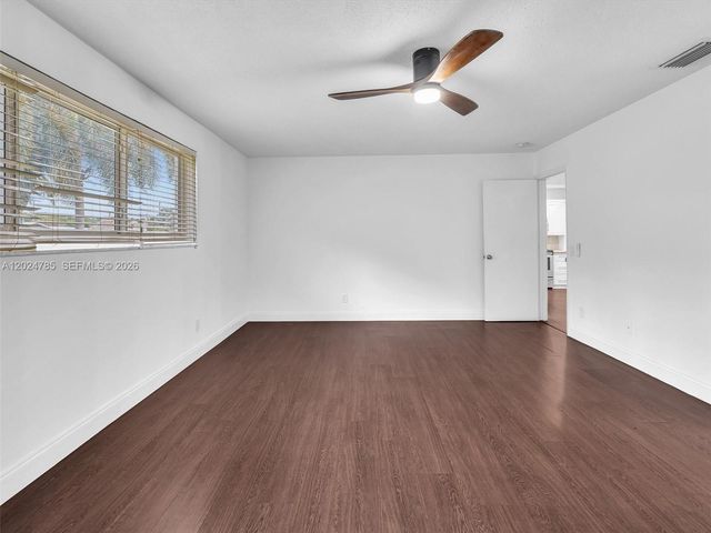 4500 SW 42nd Ter, Dania Beach, FL 33314