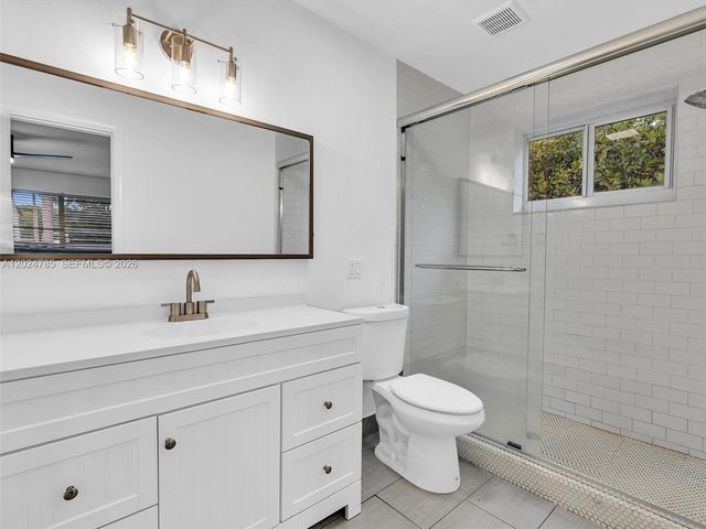 4500 SW 42nd Ter, Dania Beach, FL 33314